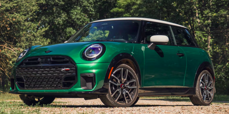 The Fuel-Efficient Mini Cooper: Why It’s a Smart Choice for Ugandan Drivers