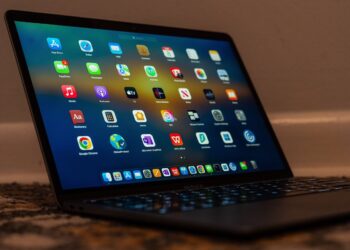 Why Virtual Showrooms Are the Future of Buying Cars