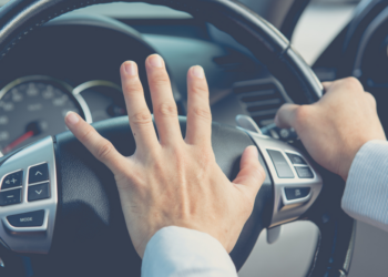 Car’s Horn Randomly Honking Itself: Causes and Cures for Ugandan Drivers